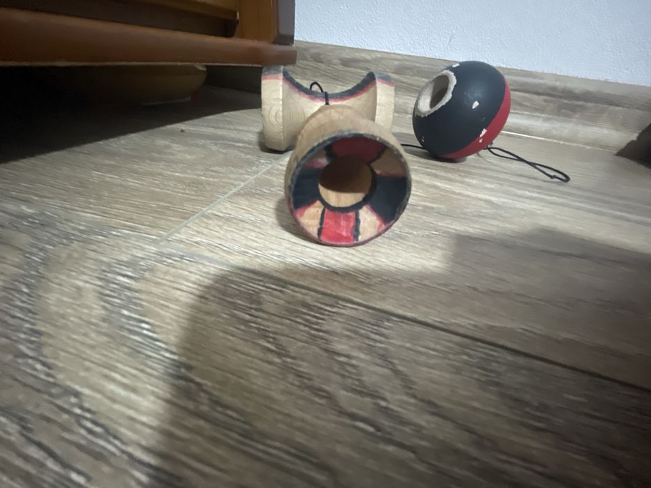 Kendama cu balance hole si grip rubber