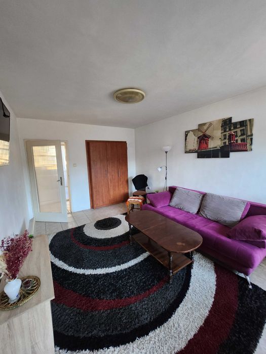 Дава се под наем Тристаен апартамент в Варна, Базар Левски - 74 кв.м за 500 € - Снимка #2