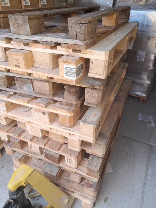 Vand 12 europaleti, dimensiune 120 x 80