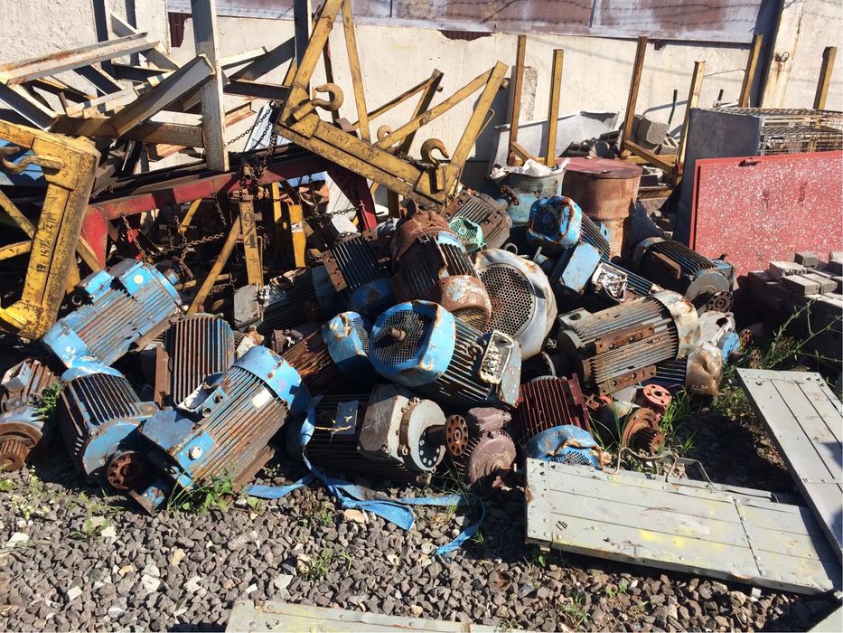 Пригимаем черный металлалом Дорого