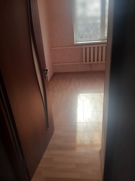 Двери межком. Ламинат