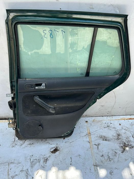 Usa spate dreapta Volkswagen VW Golf 2001 1.4 MT (75 hp)