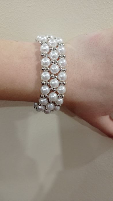 Официални гривни