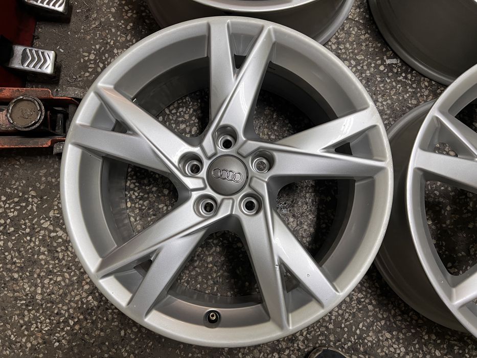 Джанти за Ауди Audi Оригинални от A4 B9 17” 5x112 7.5j ET38 66.5мм