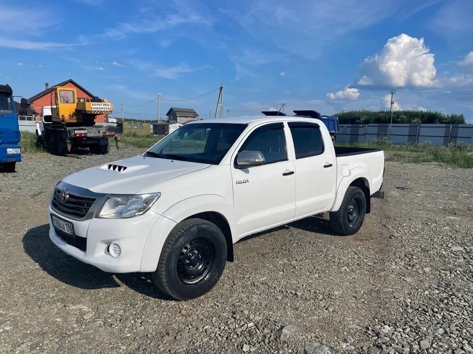 Аренда Toyota Hilux 2014 пикап