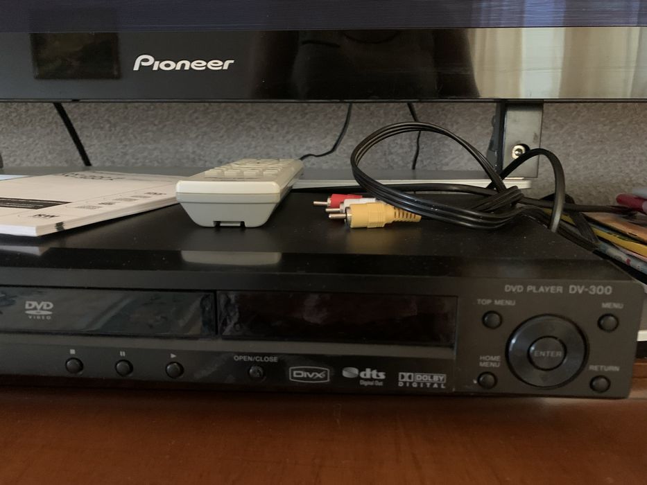 DVD видеоплеер DV-300-K