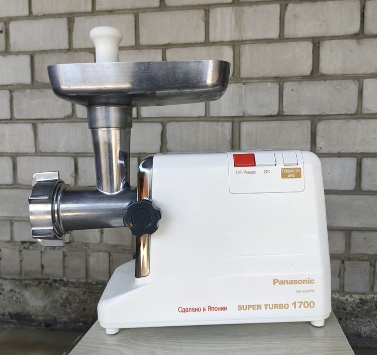 Мясорубка Panasonic MK-G1700PWTQ белый