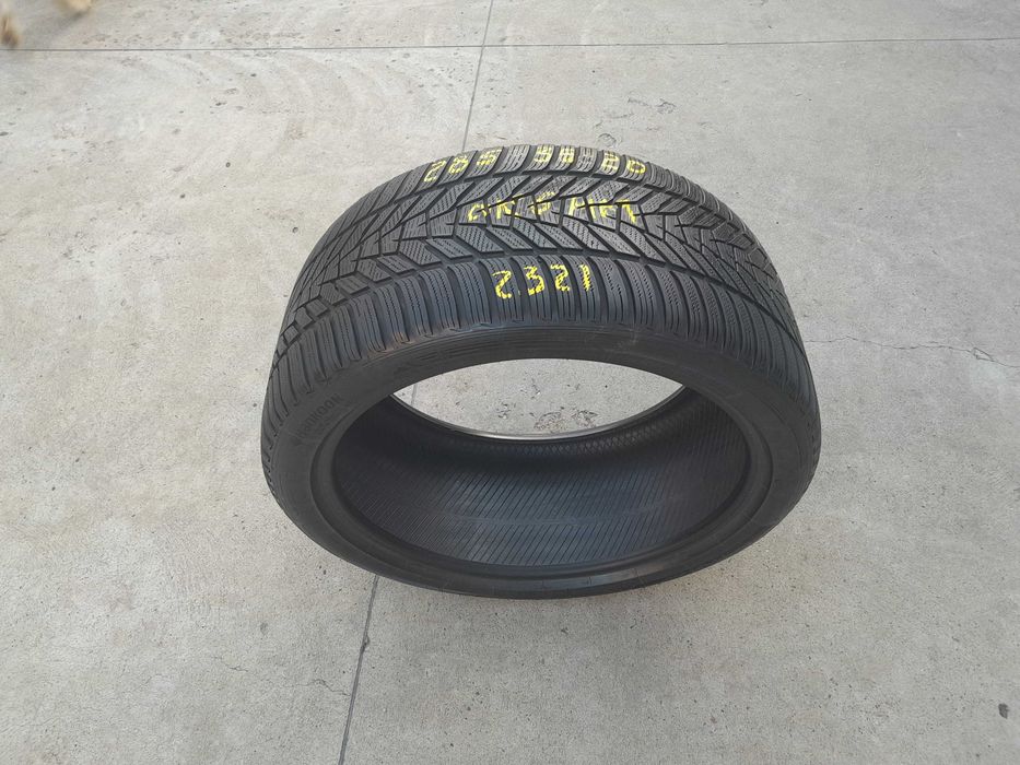 O anvelopa de iarna 285 35 20 hankook Icept evo3  cu 6 mm 2021