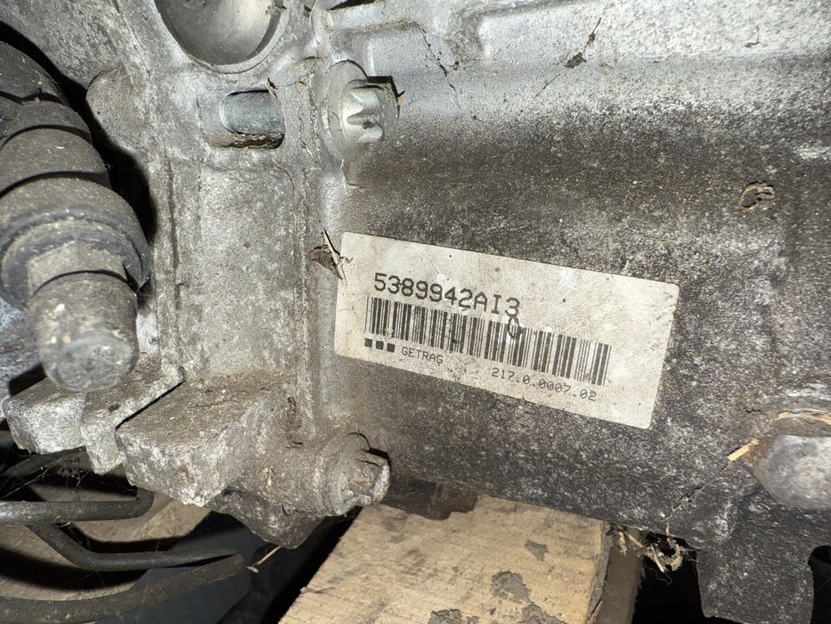 Cutie 318d getrag manuala 6 trepte bmw e90 143 cai