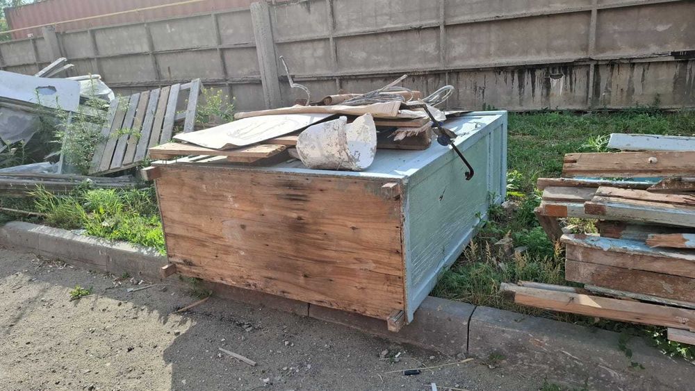 Отдам даром строительный мусор!