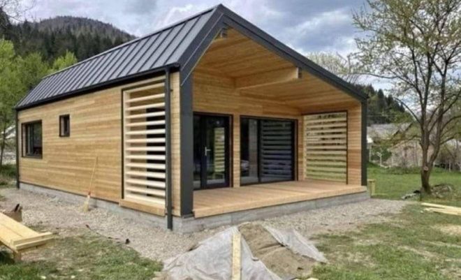 Vând cabane de lemn