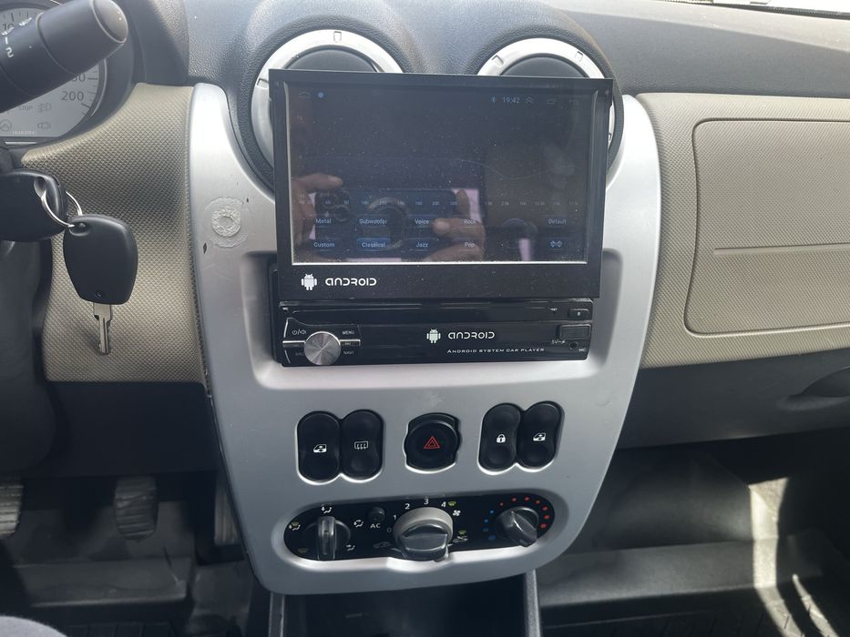 Dacia logan 2011