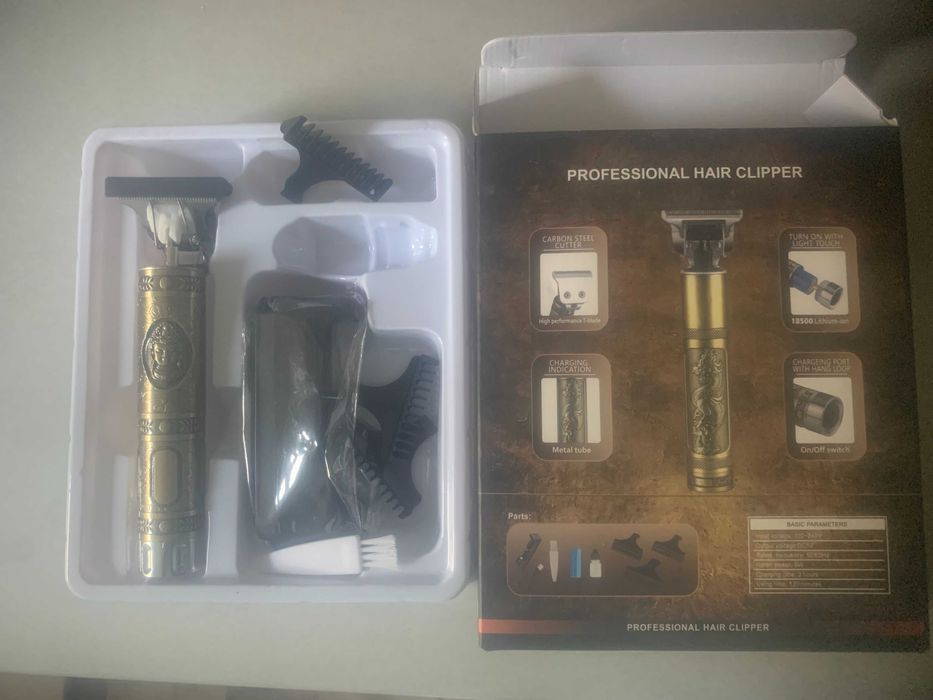 Машинка за подстригване и оформяне на брада тример