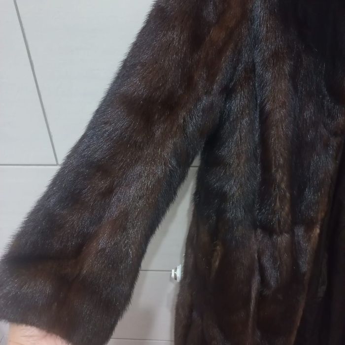 Продам норковую шубу