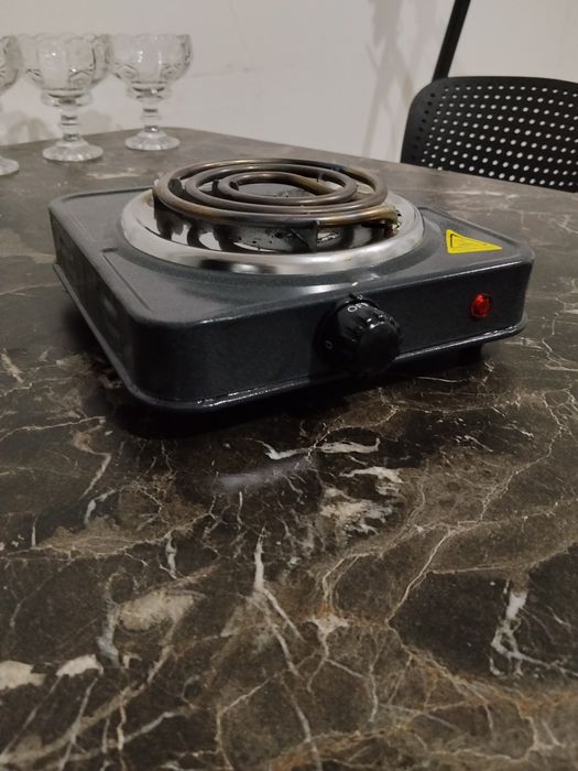 Продаётся плита электрическая