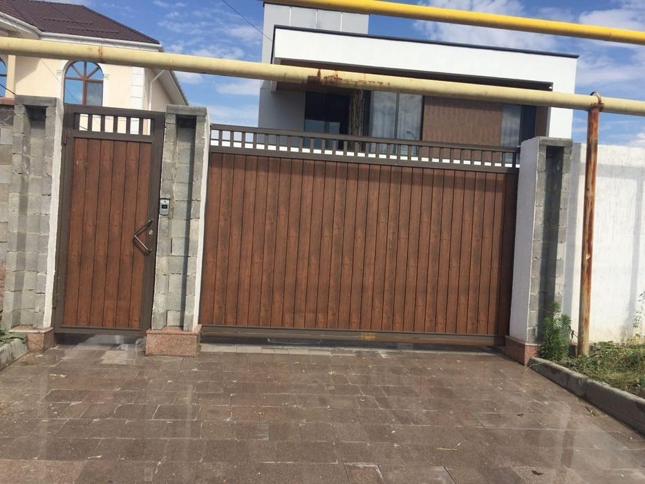 Ворота навес забор тапчан решотки.