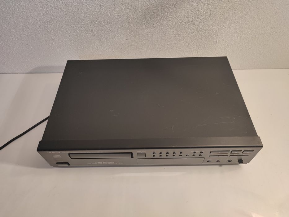 CD Denon DCD 725 compact disc player