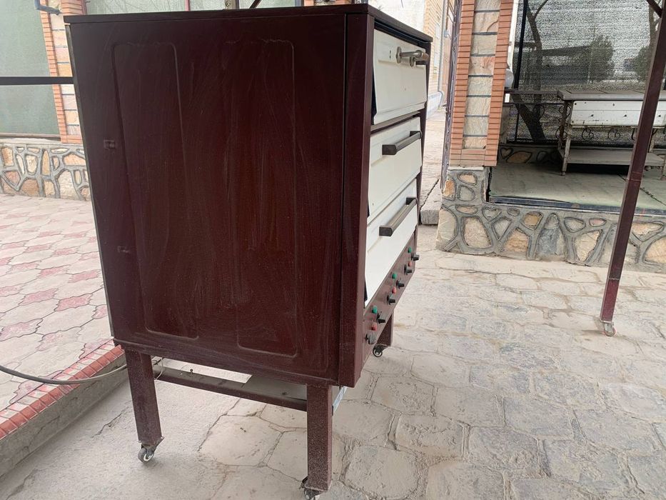 Духовка хамда грилл аппарат сотилади.