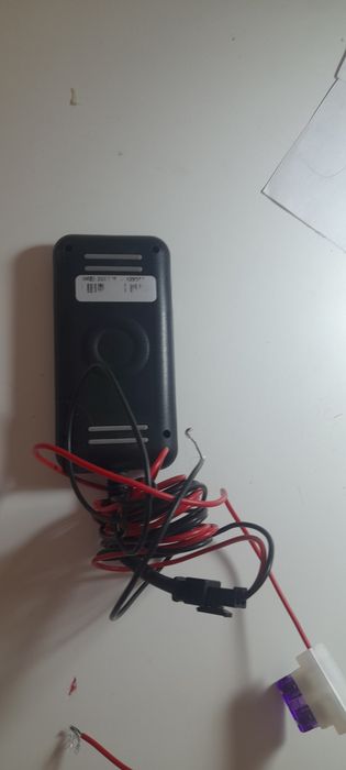 Срочно продам GPS трекер в авто