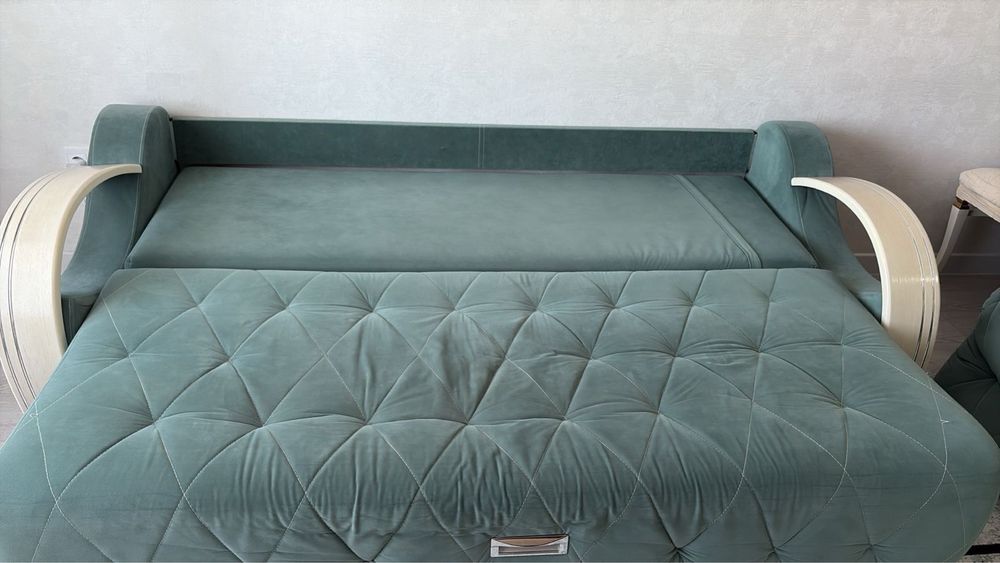 Продам диван раздвижной