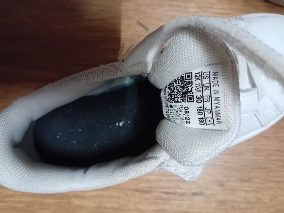 Adidas număr 30 stare foarte bună.