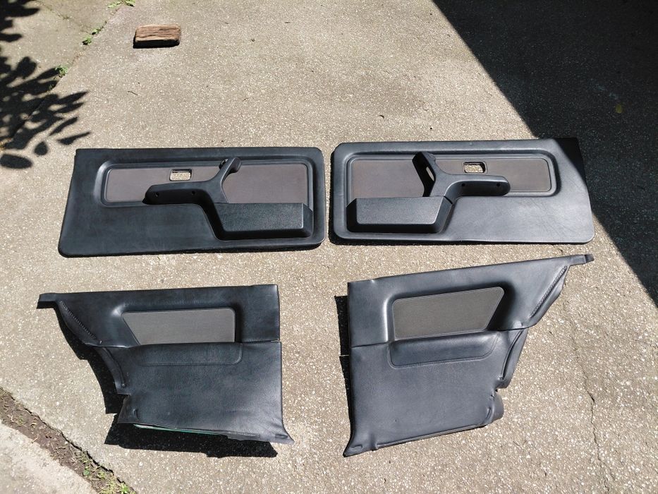 Fete usi bmw e30 ursulet