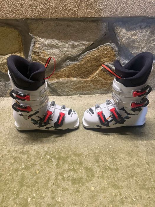 Ски и ски обувки Rossignol