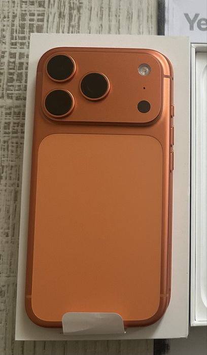 КАТО НОВ Iphone 17 Pro 256GB Orange 36м. ГАРАНЦИЯ