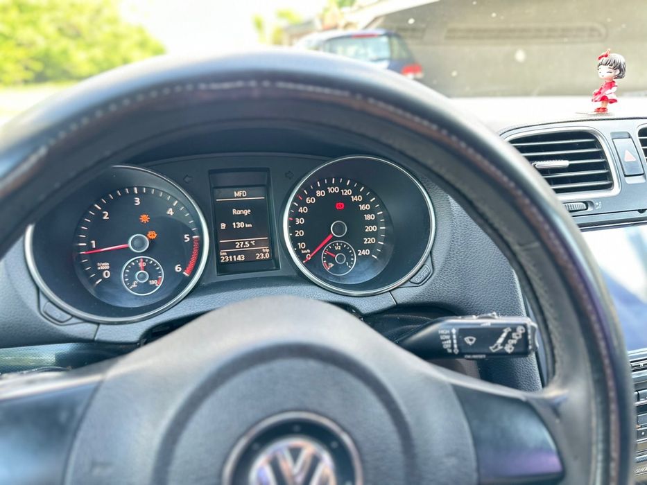VW Golf 6//2.0 Diesel// Parcheaza singura // navi carplay