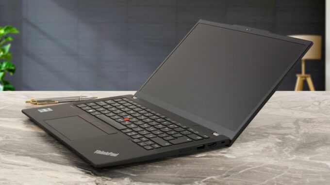 13.3’FHD+IPS Ryzen 5 PRO 7540u Lenovo Thinkpad Х13 Gen4 16GB DDR5 256GB Гаранци