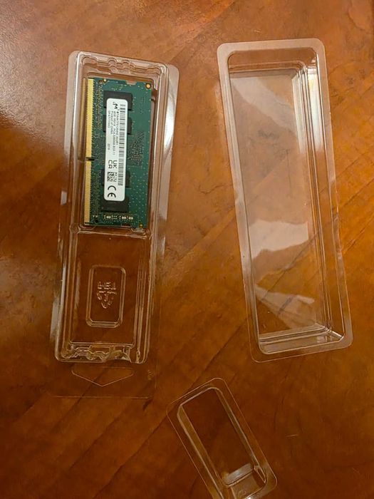 Stoc - memorie RAM Micron SODIMM 4GB DDR4 3200 MHz, ca noi, la pachet