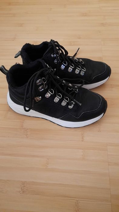 Детски боти Champion