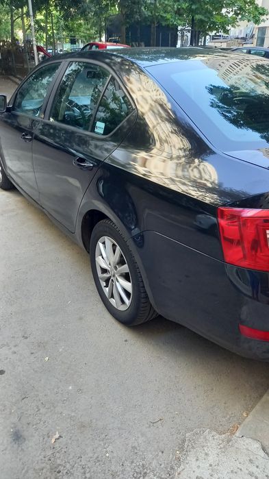 Vând Skoda Octavia1,6