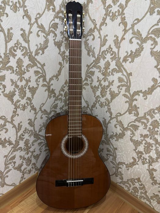 Гитара классическая