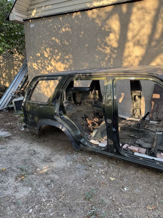 Кузов Nissan Pathfinder 1997