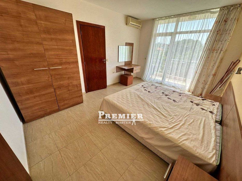 Продава се Двустаен апартамент в к.к. Слънчев бряг - 63 кв.м за 1008 €/кв.м - Снимка #3