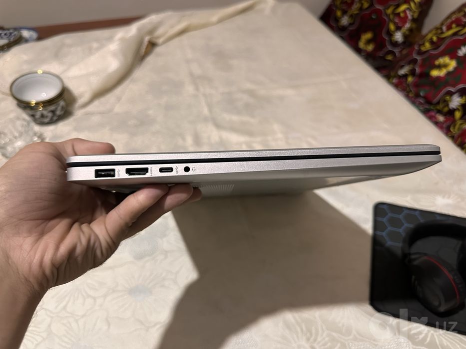 Hp laptop 17 noutbook