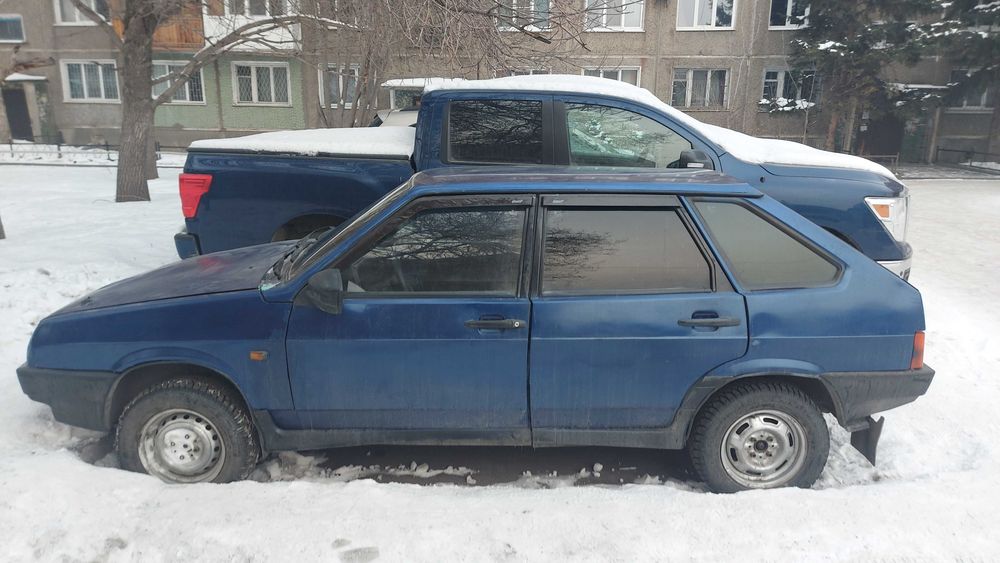 lada 9 синяя 2003г  двигатель 16 клапанный