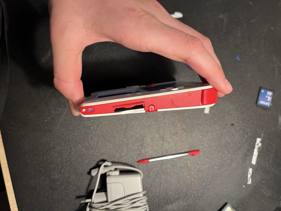 Nintendo 2ds rosu
