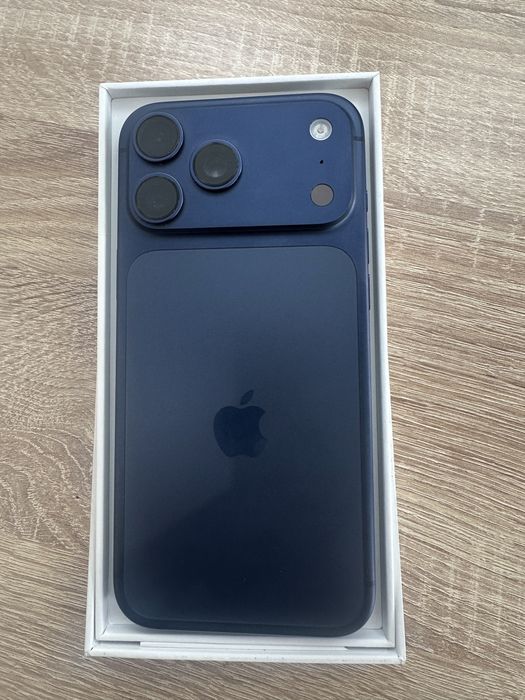 Айфон 17проМах обмен на 17про