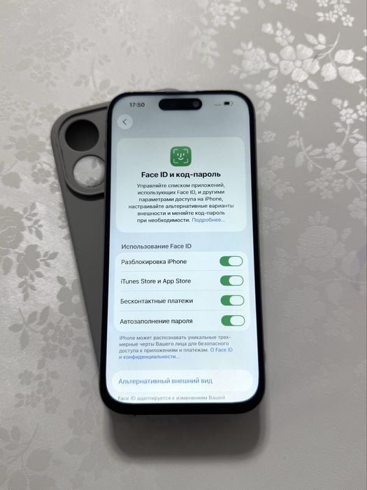 iPhone 15 pro, 128gb, менялся дисплей