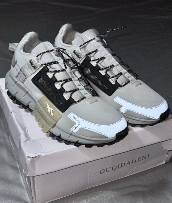 Мужской кроссовки