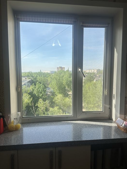 Продам пластиковое  окно