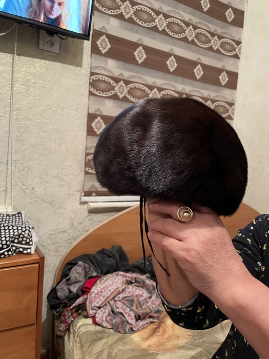 Продам норковую шапку