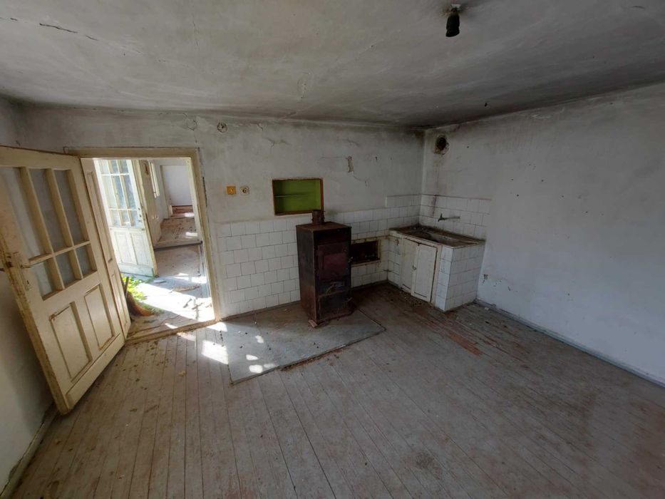 Продава се Къща в с. Алваново, Област Търговище - 80 кв.м за 185 €/кв.м - Снимка #3