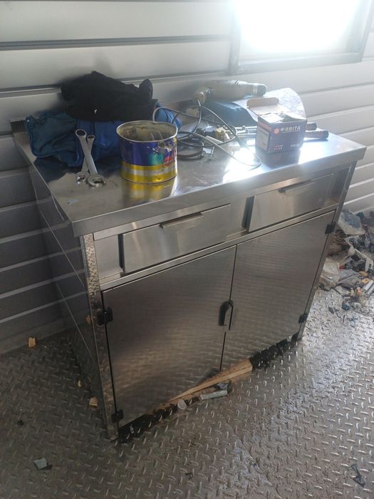 вытяжка из нержавейка