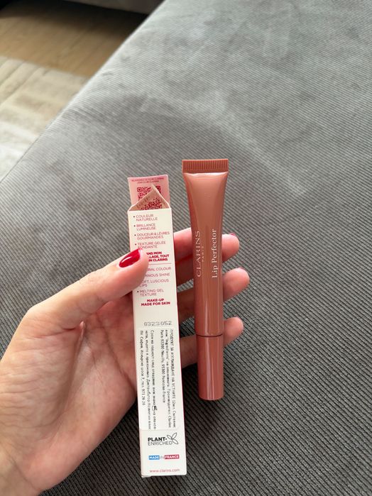 Гланц за устни - глос, Clarins