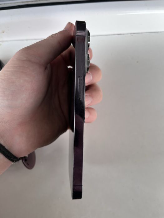 Продается Iphone 14 pro