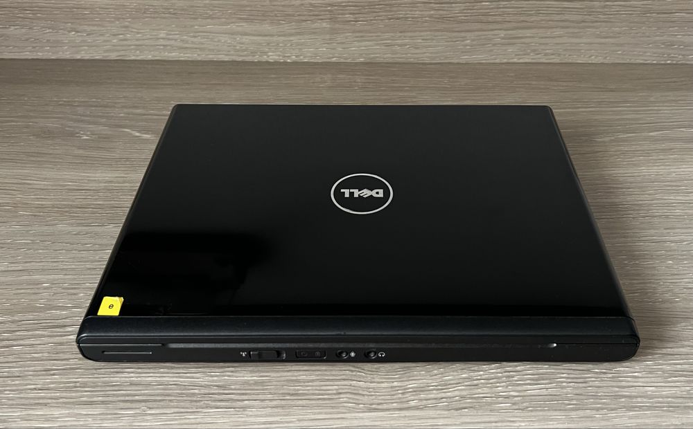 Ноутбук Dell Vostro 1220