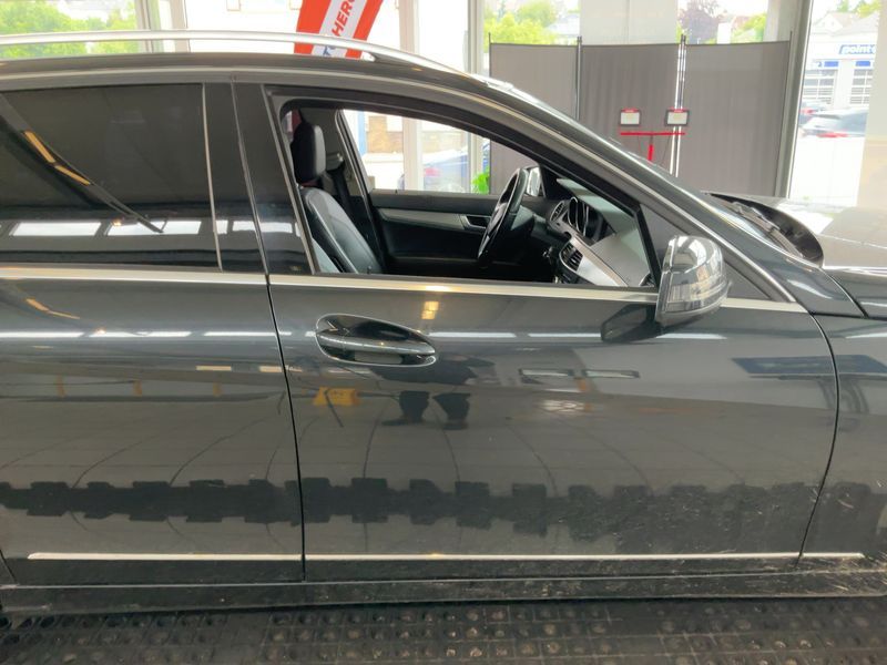 Mercedes-Benz C-Klasse C 220 CDI T BlueEfficiency Avantgarde 2014